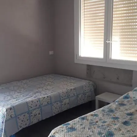 Venicemaskpadova Guest house Padova