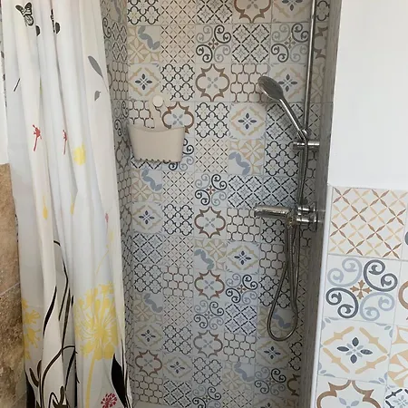 Venicemaskpadova Guest house